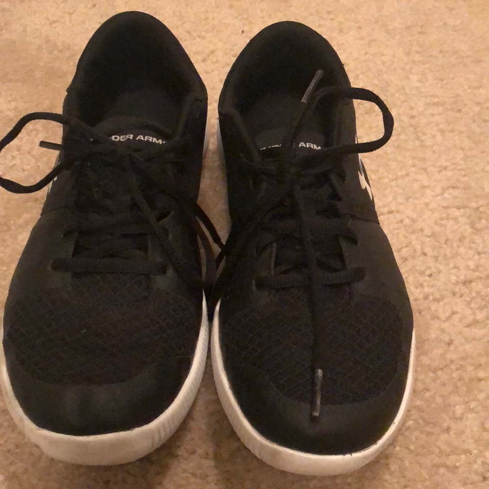 Under Armour Sneakers